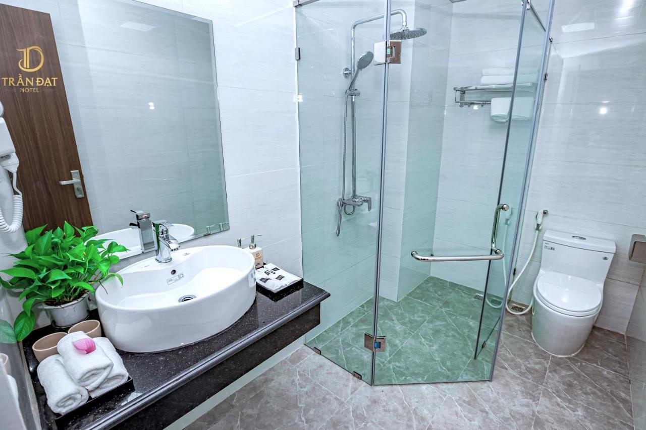 Tran Dat Hotel Ha Long Exterior foto